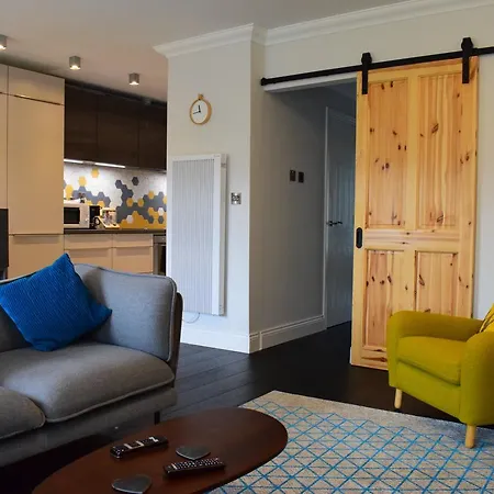 Modern 2 Bedroom In Apartment Dublin