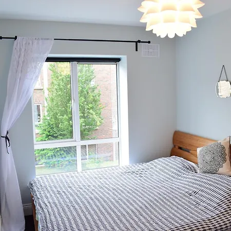 Apartment Modern 2 Bedroom In *