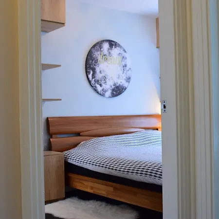 Lejlighed Modern 2 Bedroom In